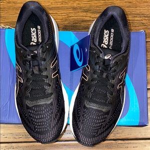 🖤 NWT ASICS GT-2000 8 in black/rose gold size 7